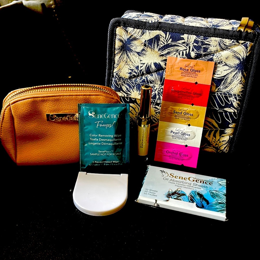 *3 for $30 SeneGence Cosmetic Bag w/OopsRemover and Other Goodies